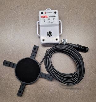 A picture containing floor, indoor, electronics, adapter

AI-generated content may be incorrect.